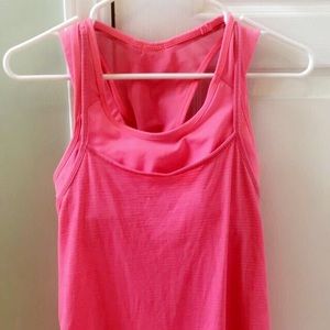 Pink Lululemon Tank Top🌺🌸💕